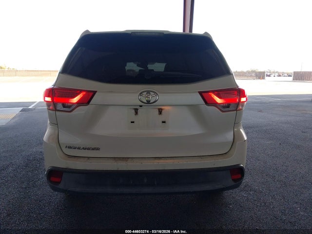 5TDZARFH4HS023862 Toyota Highlander Le