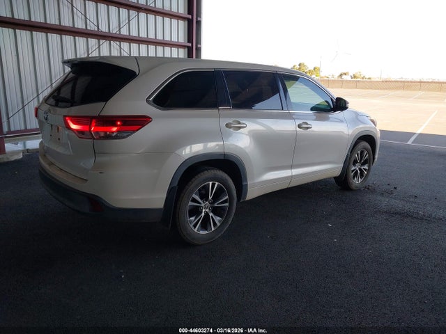 5TDZARFH4HS023862 Toyota Highlander Le