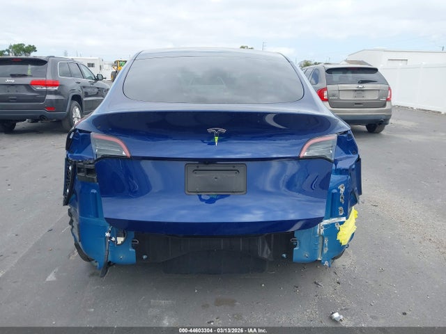 Продаж на аукціоні авто 2025 Tesla Model Y Long Range Dual Motor Rear-wheel Drive, vin: 7SAYGDED8SA361871, номер лоту: 44603304