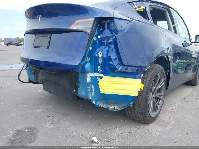 Продаж на аукціоні авто 2025 Tesla Model Y Long Range Dual Motor Rear-wheel Drive, vin: 7SAYGDED8SA361871, номер лоту: 44603304