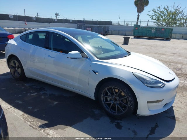 Продаж на аукціоні авто 2020 Tesla Model 3 Standard Range Plus Rear-wheel Drive/standard Range Rear-wheel Drive, vin: 5YJ3E1EA2LF744890, номер лоту: 44603318