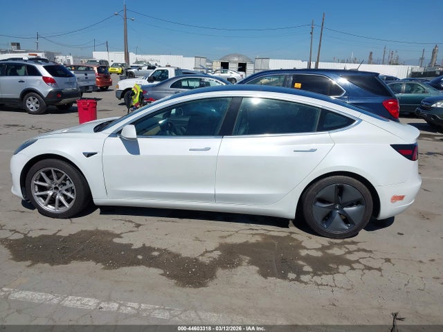 Продаж на аукціоні авто 2020 Tesla Model 3 Standard Range Plus Rear-wheel Drive/standard Range Rear-wheel Drive, vin: 5YJ3E1EA2LF744890, номер лоту: 44603318