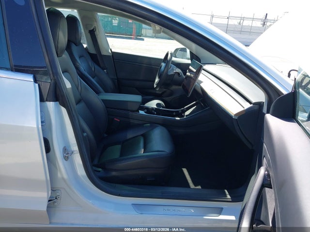2020 TESLA MODEL 3 5YJ3E1EA2LF744890 Photo 4