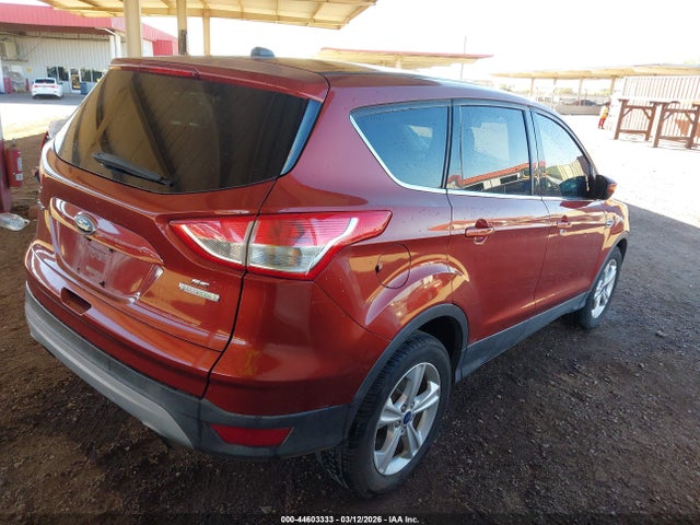 1FMCU0GX1EUB98619 Ford ESCAPE SE