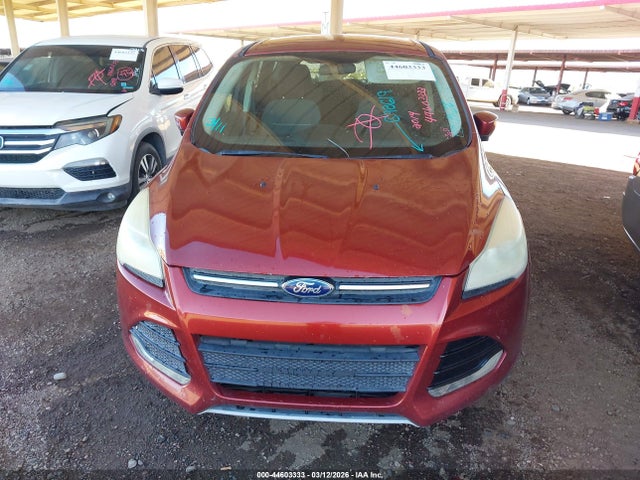 1FMCU0GX1EUB98619 Ford ESCAPE SE