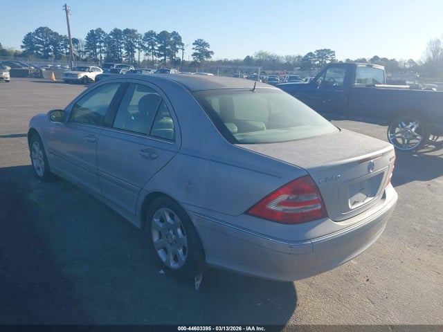 Продажа на аукционе авто 2005 Mercedes-benz C 240 Luxury 4matic, vin: WDBRF81J95F589404, номер лота: 44603395