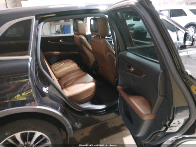 2022 LINCOLN NAUTILUS 2LMPJ8KP9NBL11291 Photo 7