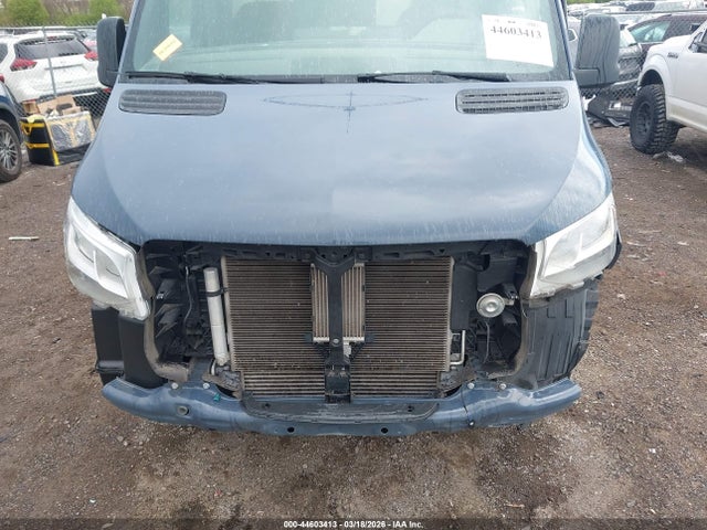 Продажа на аукционе авто 2019 Mercedes-benz Sprinter 2500 Standard Roof V6, vin: WD4PF0CD6KP030342, номер лота: 44603413