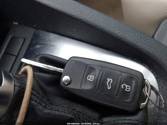 44603444 :رقم المزاد ، 3VWDP7AJ5DM368042 vin ، 2013 Volkswagen Jetta Se مزاد بيع