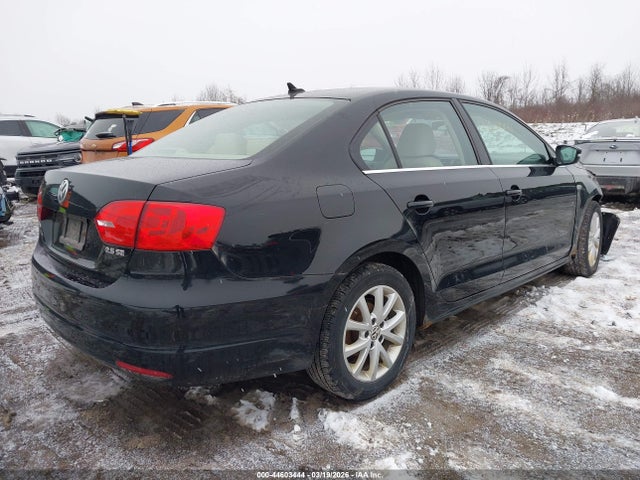 44603444 :رقم المزاد ، 3VWDP7AJ5DM368042 vin ، 2013 Volkswagen Jetta Se مزاد بيع