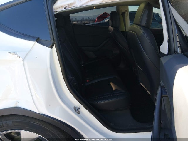 44603462 :رقم المزاد ، 5YJYGDEE5MF138635 vin ، 2021 Tesla Model Y Long Range Dual Motor All-wheel Drive مزاد بيع
