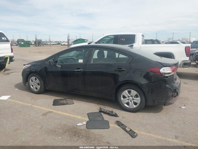 2017 Kia Forte Lx მანქანა იყიდება აუქციონზე, vin: 3KPFK4A78HE043835, აუქციონის ნომერი: 44603468