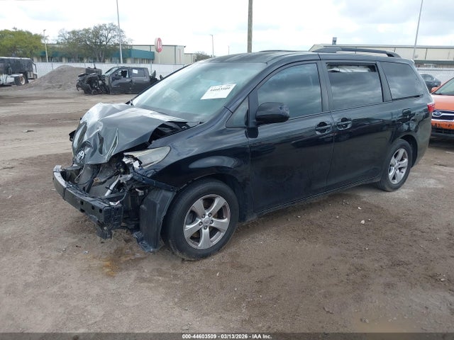 2016 TOYOTA SIENNA 5TDKK3DCXGS731907 Photo 1