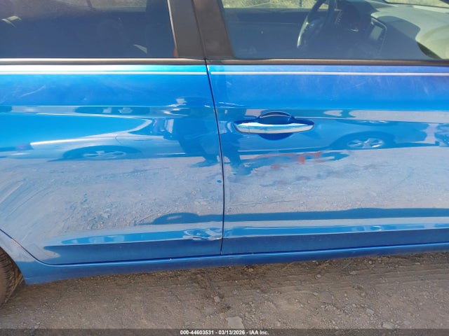5NPD84LF9JH334386 Hyundai ELANTRA SEL