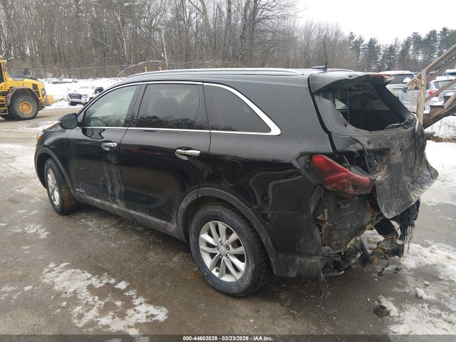 44603539 :رقم المزاد ، 5XYPGDA53HG199532 vin ، 2017 Kia Sorento 3.3l Lx مزاد بيع