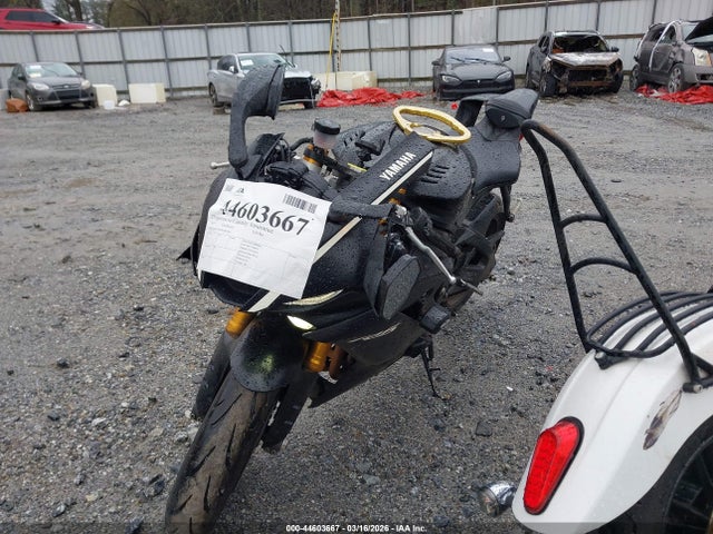44603667 :رقم المزاد ، JYARJ28E5HA001002 vin ، 2017 Yamaha Yzfr6 مزاد بيع