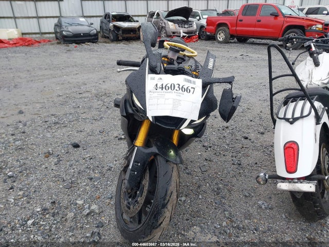 44603667 :رقم المزاد ، JYARJ28E5HA001002 vin ، 2017 Yamaha Yzfr6 مزاد بيع