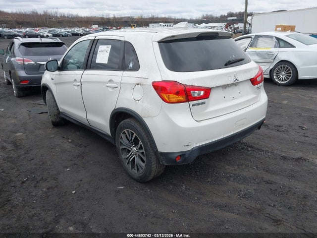 2017 MITSUBISHI OUTLANDER SPORT JA4AR3AU0HZ010459 Photo 2