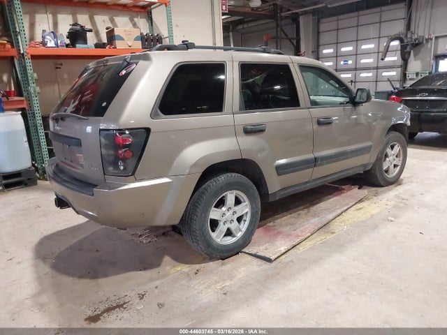 2005 Jeep Grand Cherokee Laredo მანქანა იყიდება აუქციონზე, vin: 1J4HR48N95C694722, აუქციონის ნომერი: 44603745