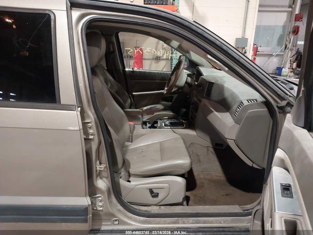2005 Jeep Grand Cherokee Laredo მანქანა იყიდება აუქციონზე, vin: 1J4HR48N95C694722, აუქციონის ნომერი: 44603745