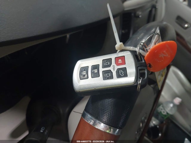 44603775 :رقم المزاد ، 5TDDK3DC0BS013400 vin ، 2011 Toyota Sienna Limited مزاد بيع