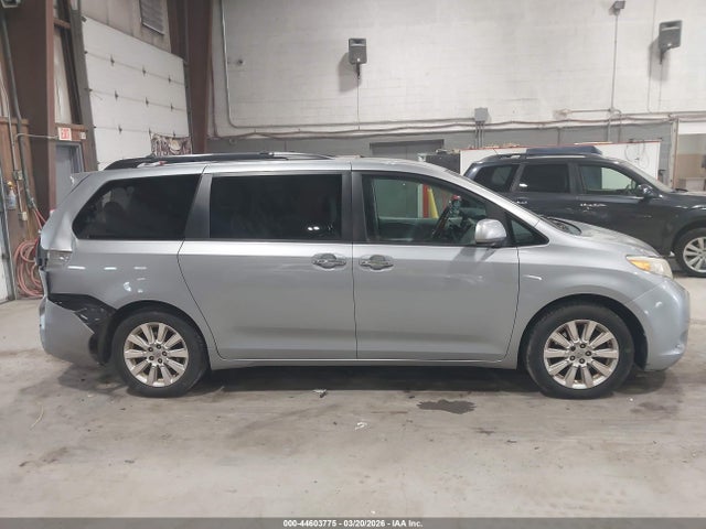 44603775 :رقم المزاد ، 5TDDK3DC0BS013400 vin ، 2011 Toyota Sienna Limited مزاد بيع