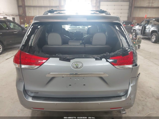 44603775 :رقم المزاد ، 5TDDK3DC0BS013400 vin ، 2011 Toyota Sienna Limited مزاد بيع