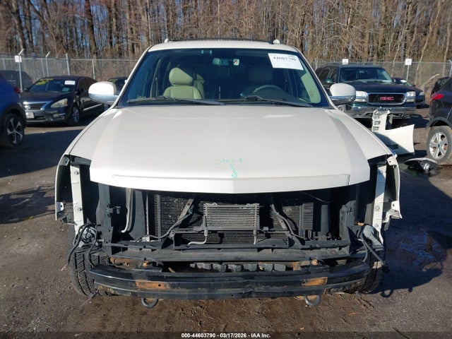 Продажа на аукционе авто 2013 Cadillac Escalade Esv Premium, vin: 1GYS4JEF4DR352526, номер лота: 44603790