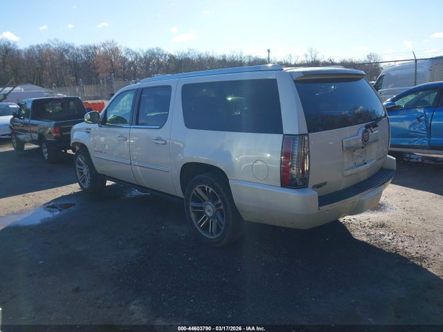 2013 CADILLAC ESCALADE ESV 1GYS4JEF4DR352526 Photo 2