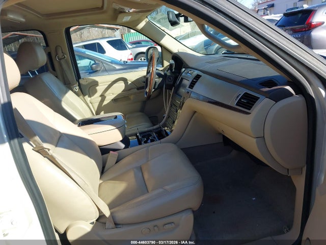 2013 CADILLAC ESCALADE ESV 1GYS4JEF4DR352526 Photo 4