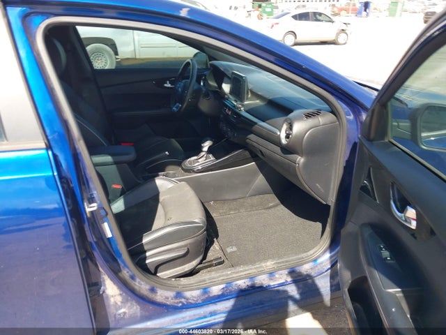 2020 Kia Forte Gt-line მანქანა იყიდება აუქციონზე, vin: 3KPF34AD8LE157975, აუქციონის ნომერი: 44603820