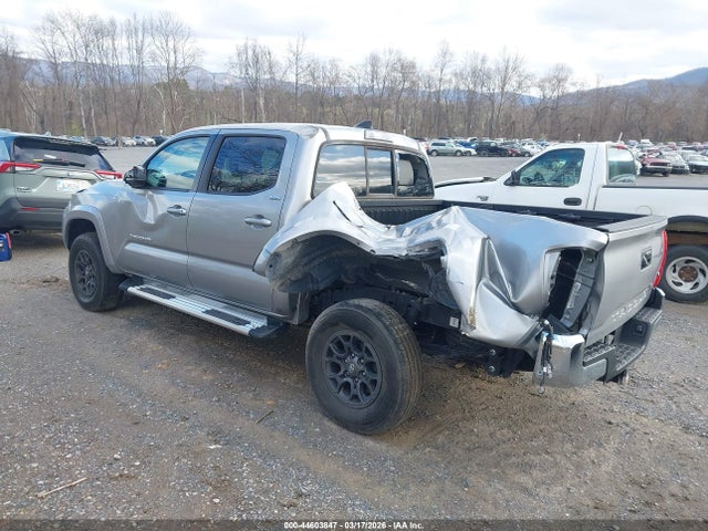 2017 TOYOTA TACOMA 3TMAZ5CN2HM043522 Photo 2