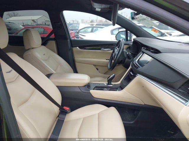 2017 CADILLAC XT5 1GYKNARS1HZ322569 Photo 4