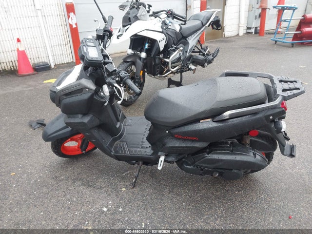 Yamaha YW125 2025 RKRSEH9Y2SA008334 Image 13