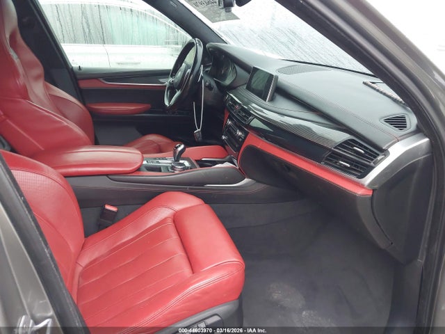 44603970 :رقم المزاد ، 5YMKT6C58G0R79357 vin ، 2016 Bmw X5 M مزاد بيع