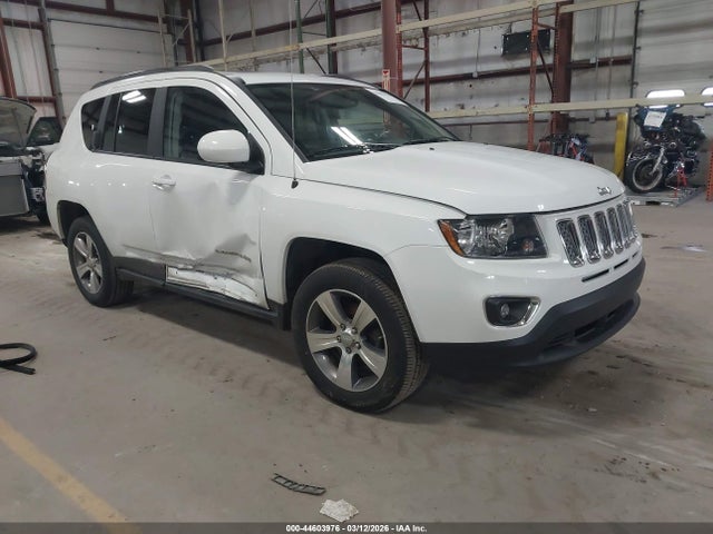 44603976 :رقم المزاد ، 1C4NJDEB2HD112680 vin ، 2017 Jeep Compass High Altitude 4x4 مزاد بيع