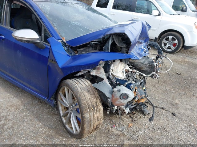 2024 Volkswagen Golf R 2.0t მანქანა იყიდება აუქციონზე, vin: WVWFB7CD4RW227116, აუქციონის ნომერი: 44604005