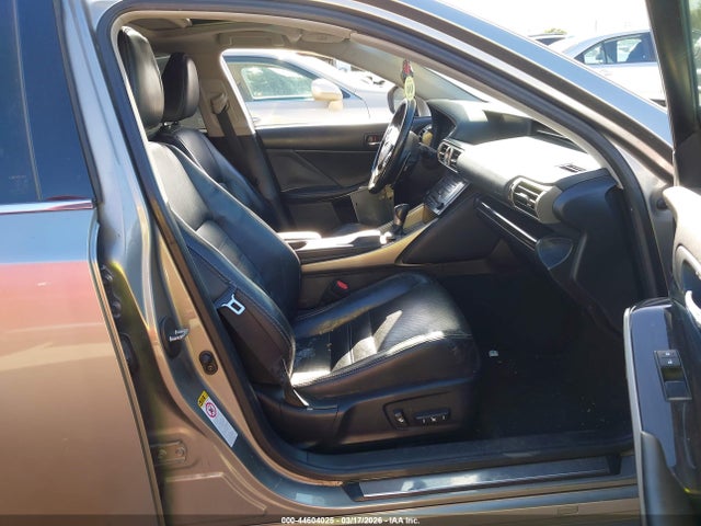 44604025 :رقم المزاد ، JTHCF1D20E5001414 vin ، 2014 Lexus Is 250 مزاد بيع