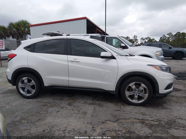 44604030 :رقم المزاد ، 3CZRU5H33NM708104 vin ، 2022 Honda Hr-v 2wd Lx مزاد بيع