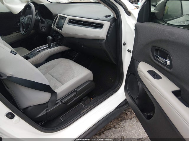 44604030 :رقم المزاد ، 3CZRU5H33NM708104 vin ، 2022 Honda Hr-v 2wd Lx مزاد بيع