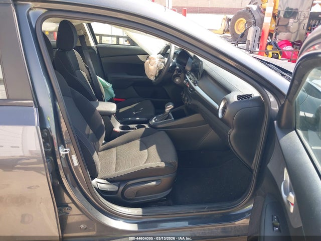 44604095 :رقم المزاد ، 3KPF24AD4PE586524 vin ، 2023 Kia Forte Lxs مزاد بيع