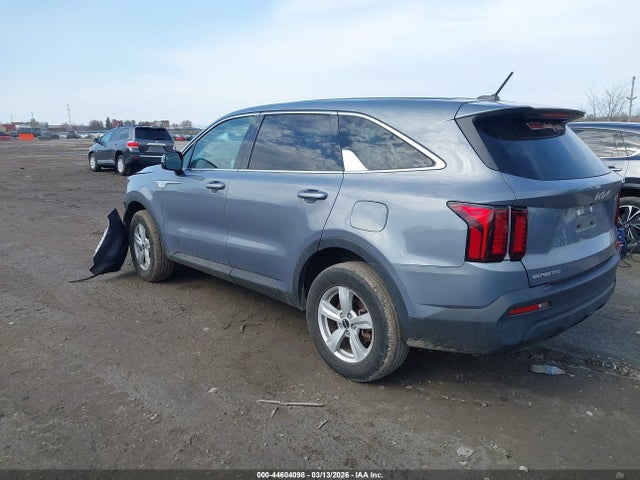 KIA SORENTO LX 2023 5XYRGDLC2PG221927 Image 3