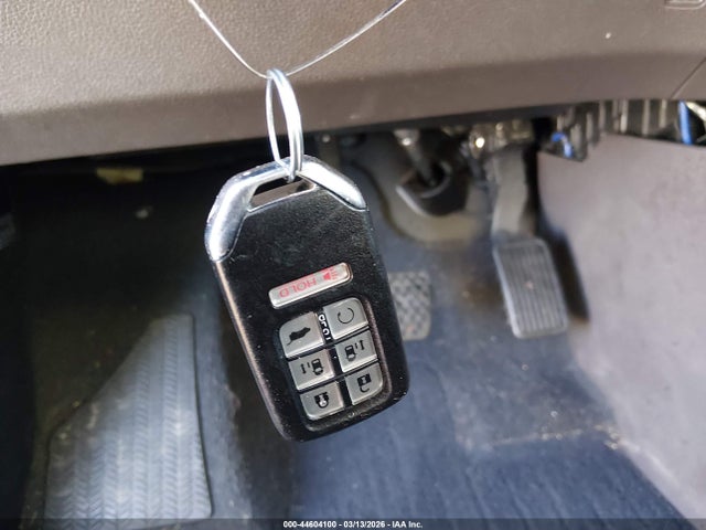 2020 Honda Odyssey Ex-l/ex-l W/navi   Res მანქანა იყიდება აუქციონზე, vin: 5FNRL6H7XLB045326, აუქციონის ნომერი: 44604100