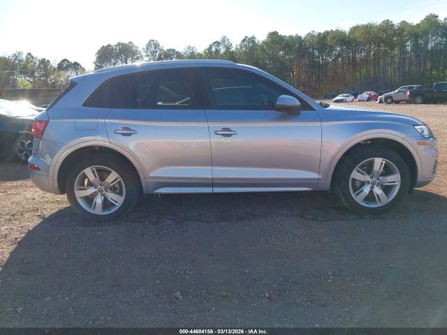Продаж на аукціоні авто 2018 Audi Q5 2.0t Premium/2.0t Tech Premium, vin: WA1ANAFY1J2004387, номер лоту: 44604156