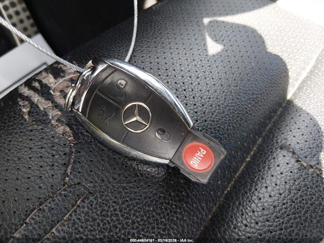 Продажа на аукционе авто 2008 Mercedes-benz C 300 Luxury 4matic/sport 4matic, vin: WDDGF81X28F115172, номер лота: 44604161