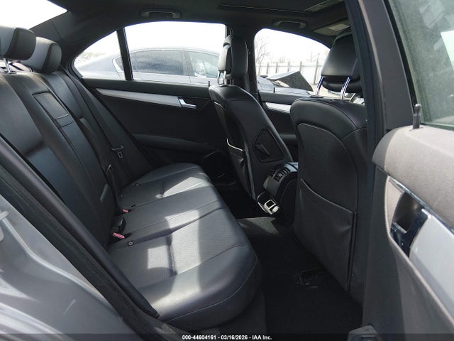 Продажа на аукционе авто 2008 Mercedes-benz C 300 Luxury 4matic/sport 4matic, vin: WDDGF81X28F115172, номер лота: 44604161