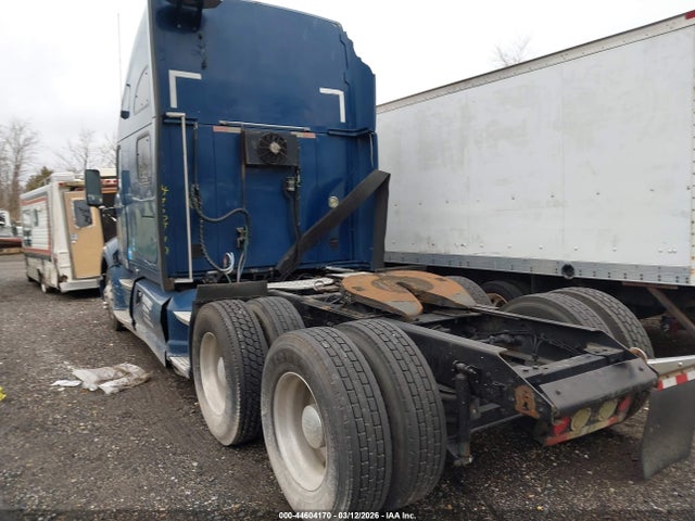 44604170 :رقم المزاد ، 1XKFDP9X0CJ309218 vin ، 2012 Kenworth Construction T700 مزاد بيع