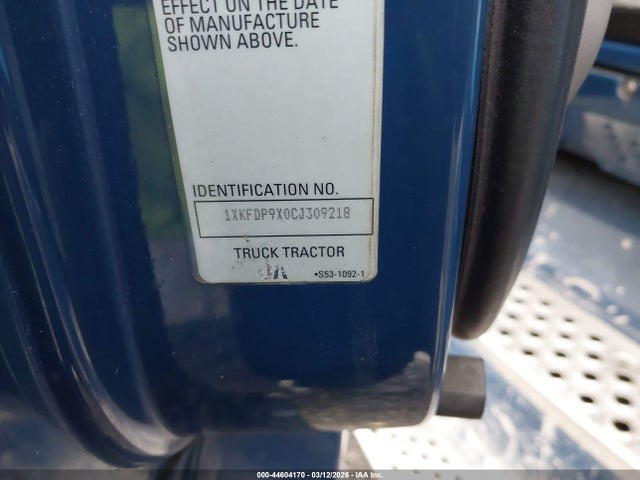 44604170 :رقم المزاد ، 1XKFDP9X0CJ309218 vin ، 2012 Kenworth Construction T700 مزاد بيع