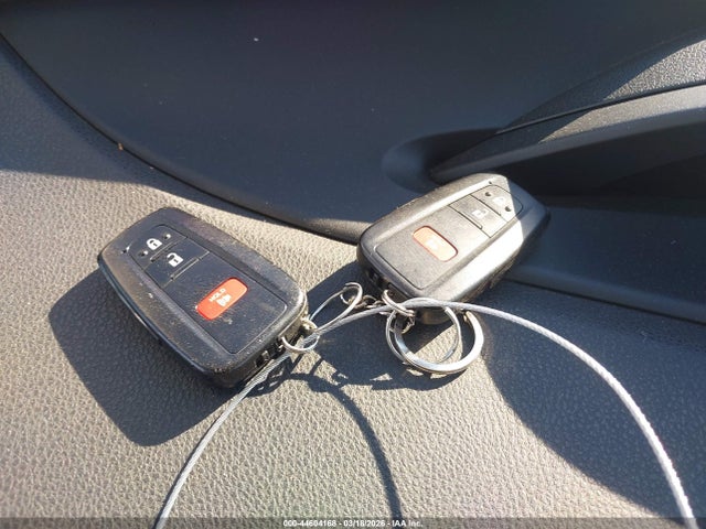 Toyota Prius Four Touring 2016 JTDKARFU6G3000968 Image 11