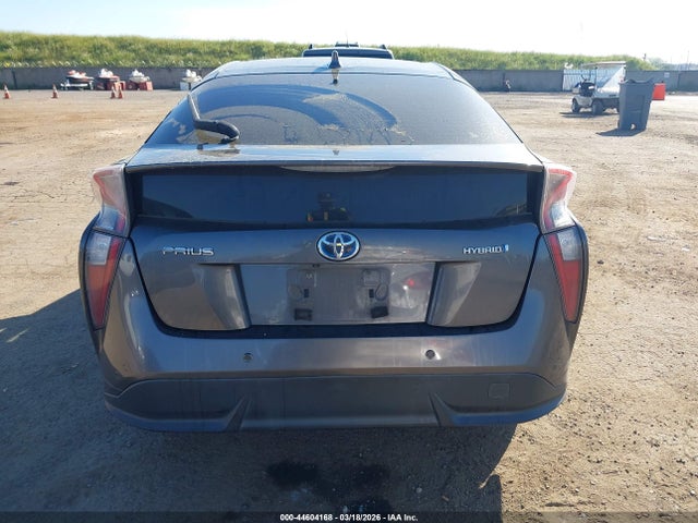 Toyota Prius Four Touring 2016 JTDKARFU6G3000968 Image 16